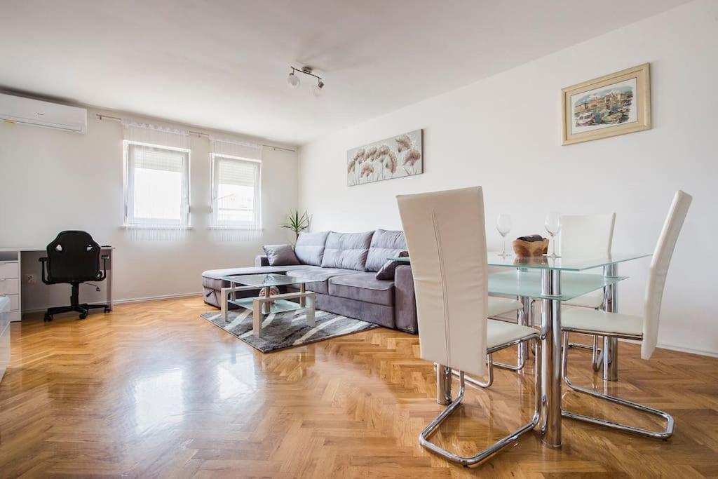 Apartment Jully Podstrana Exterior photo